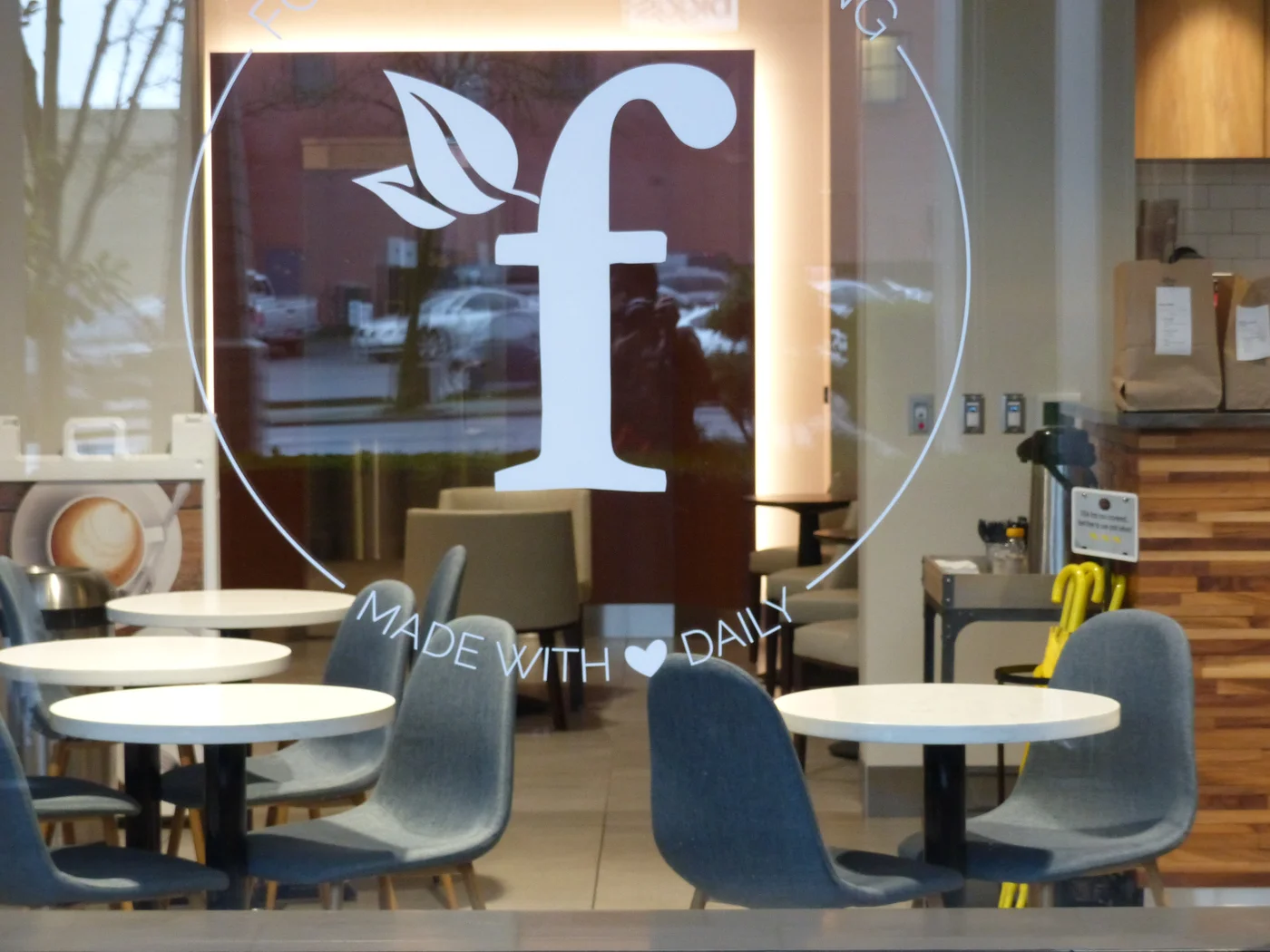Foodie's Cafe - Image 3